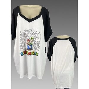 Super Mario Bros +4 Short Raglan Sleeve Graphic Tee White Black V-Neck Nintendo